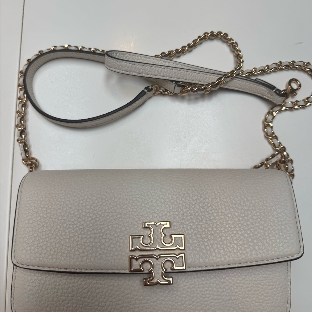 Tory Burch Britten Chain Ivory Pebbled Leather Chain Crossbody - open to offers - Picture 3 of 5